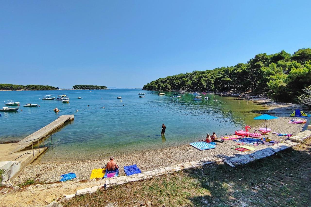 Bungalow Comfort 100 M From The Beach Premantura Εξωτερικό φωτογραφία