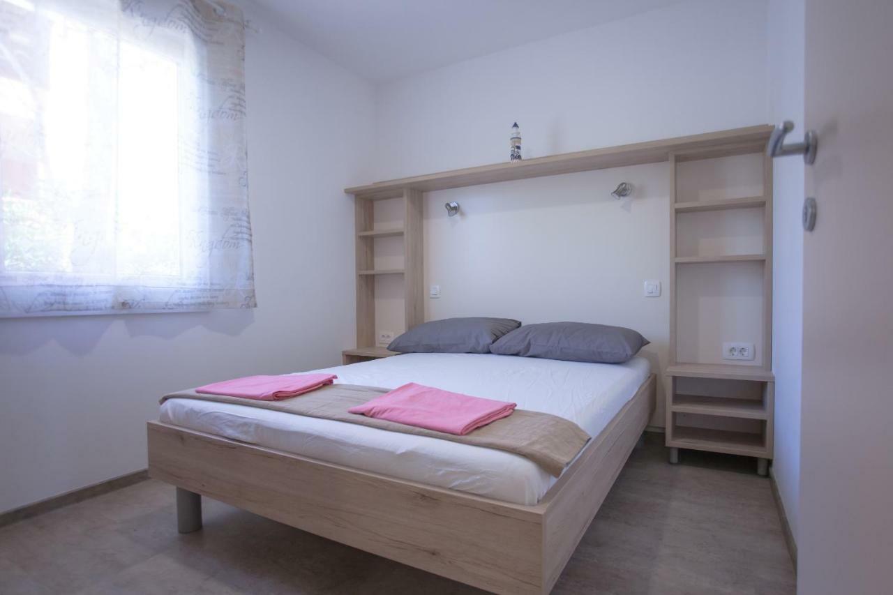 Bungalow Comfort 100 M From The Beach Premantura Εξωτερικό φωτογραφία